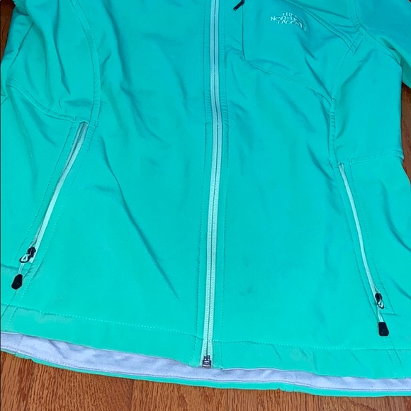 NorthFace Jacket - Picture 3 of 7